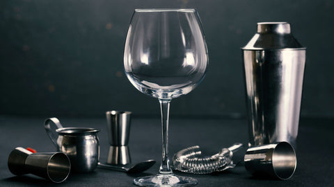 Tips for creating the perfect cocktail at home Mixology techniques for refreshing drinks