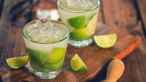 how to make a caipirinha