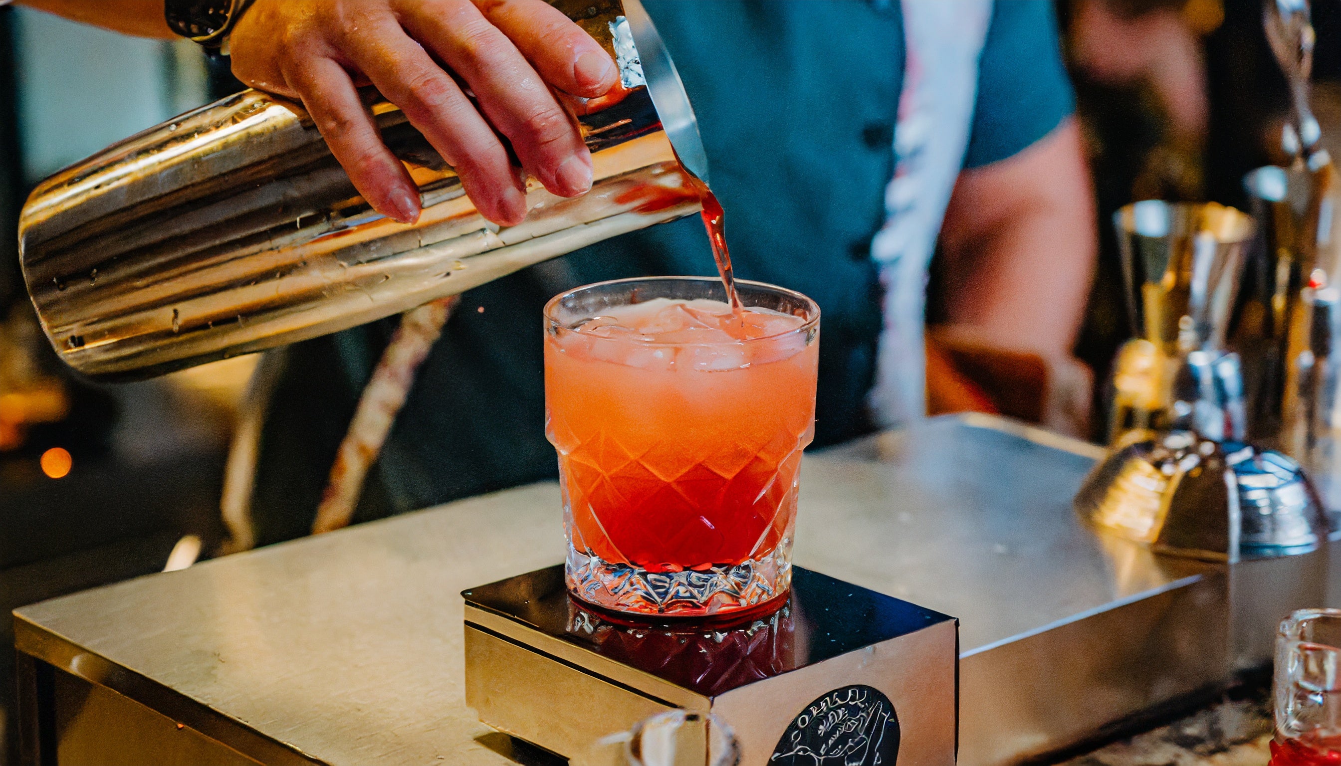 Austin Mixology Classes Master The Art Of Cocktail Crafting - Barprints