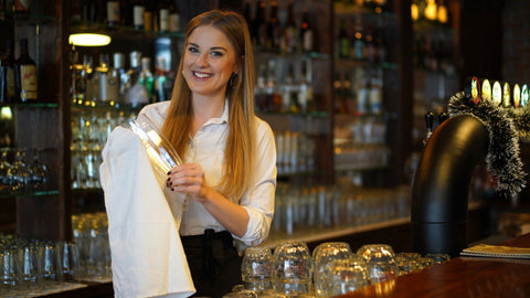 Bartending Etiquette Mastering the Dos and Donts